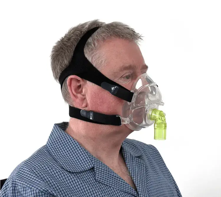 A man wearing an NIV face mask by Armstrong Medical